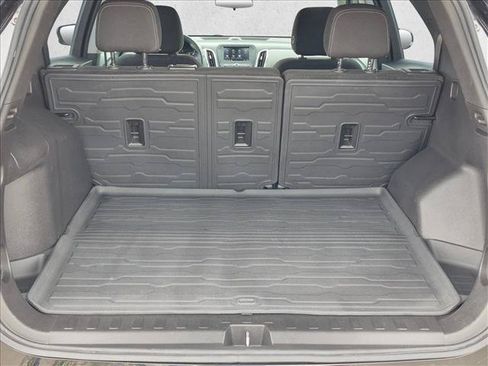 Used 2023 Chevrolet Equinox LS FWD image 5
