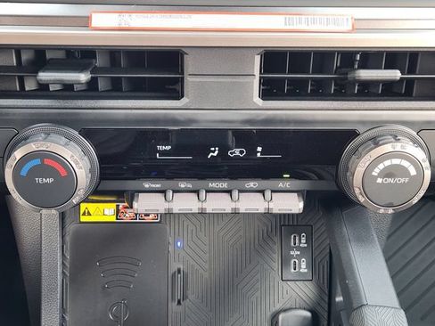 New 2026 Toyota 4Runner SR5 AWD/4WD image 18