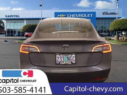 Used 2021 Tesla Model 3 Standard Range Plus RWD image 4