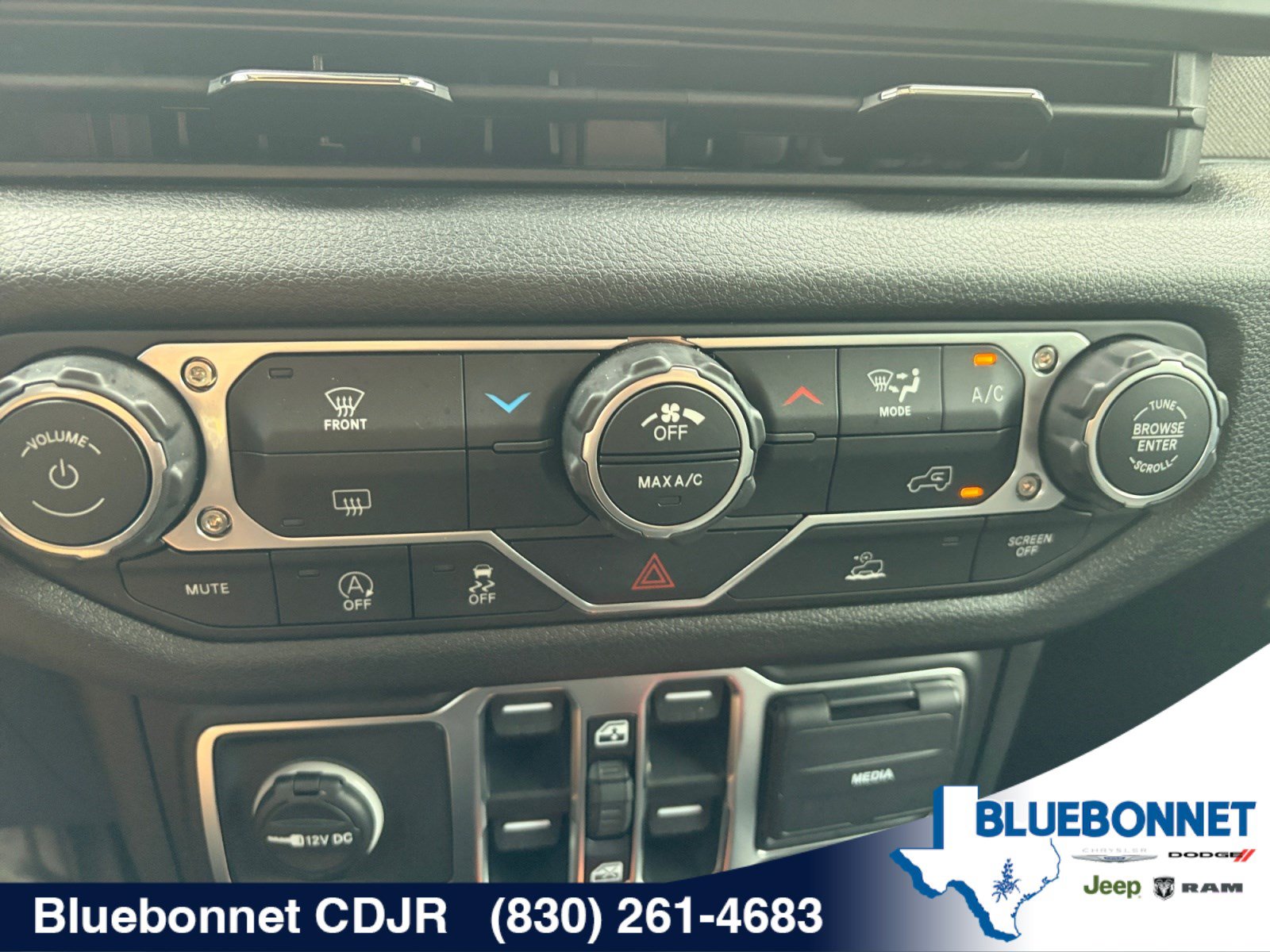 New 2026 Jeep Gladiator Sport AWD/4WD image 17
