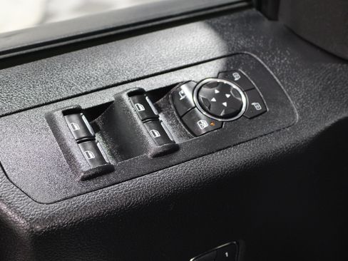 Used 2016 Ford F150 Lariat AWD/4WD image 7