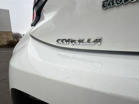Used 2024 Toyota Corolla SE w/ SE Package image 35