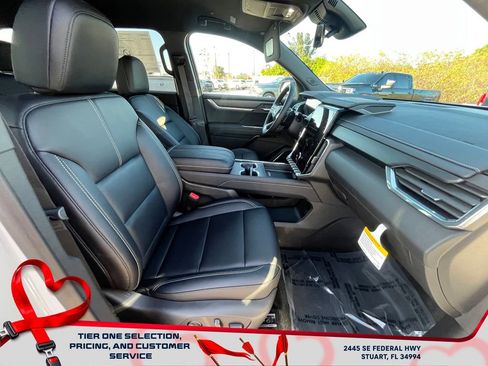 New 2026 GMC Acadia Elevation w/ Elevation Premium Package image 20