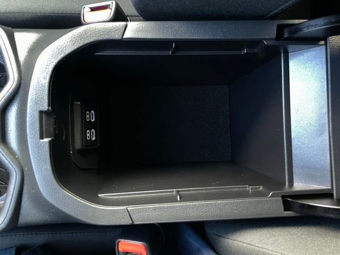 Used 2024 Toyota RAV4 XLE image 21