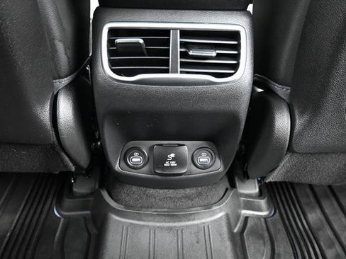 Used 2023 Hyundai Santa Fe Limited AWD/4WD image 14