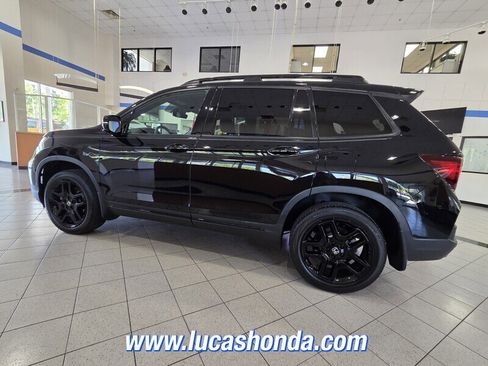 Used 2024 Honda Passport Black Edition image 6