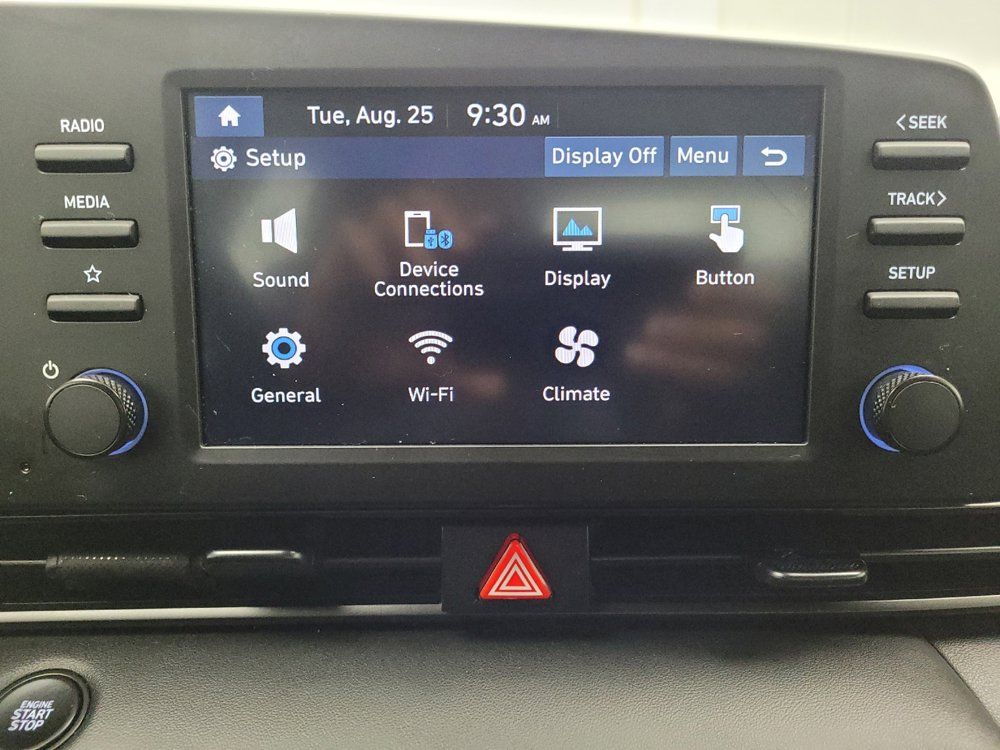 Used 2025 Hyundai Elantra Sport FWD image 25