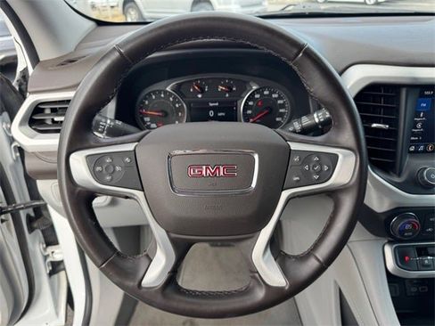 Used 2023 GMC Acadia SLT image 20