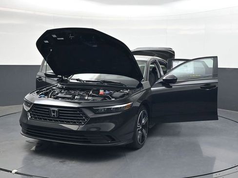 Used 2026 Honda Accord SE image 42