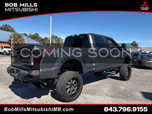 Used 2017 Ford F250 Lariat w/ Lariat Ultimate Package image 3