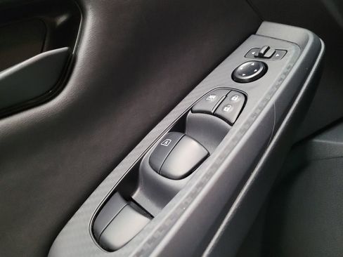 Used 2025 Nissan Sentra S FWD image 27