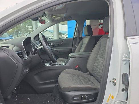 Used 2024 Chevrolet Equinox LT image 24