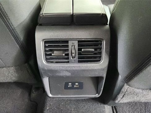 Certified 2022 Nissan Rogue SV image 31