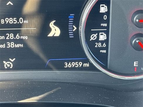 Used 2024 Chevrolet Malibu LT image 15