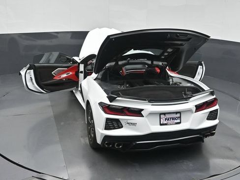 Used 2022 Chevrolet Corvette Stingray Premium Cpe w/ Z51 Performance Package RWD image 63
