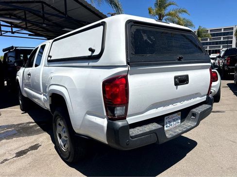Used 2020 Toyota Tacoma SR RWD image 3