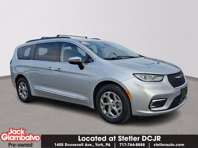 Used 2023 Chrysler Pacifica Limited