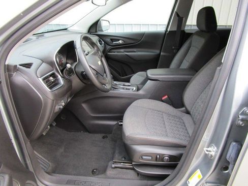 Used 2024 Chevrolet Equinox LT image 11