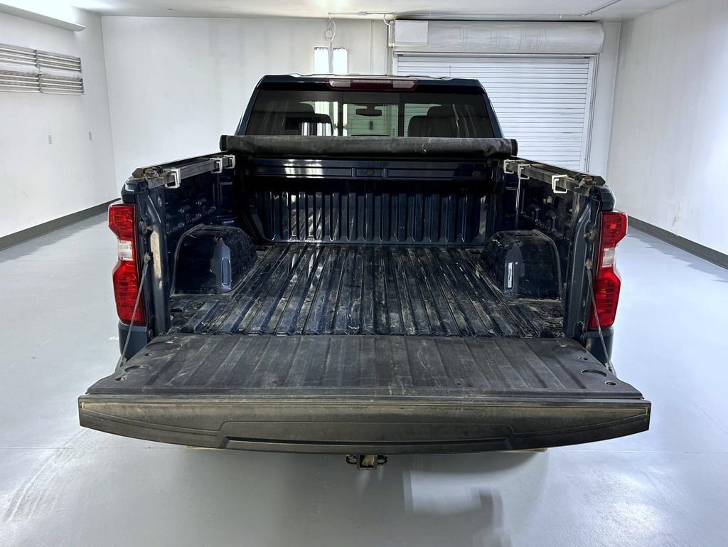 Certified 2021 Chevrolet Silverado 1500 LT w/ Z71 Off-Road Package AWD/4WD image 22
