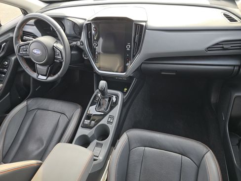 Certified 2024 Subaru Crosstrek 2.5i Limited w/ Crosstrek Mirror Package image 18