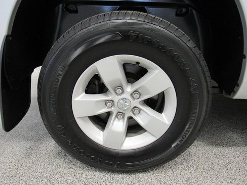 Used 2018 RAM 1500 ST w/ SXT Appearance Group AWD/4WD image 14