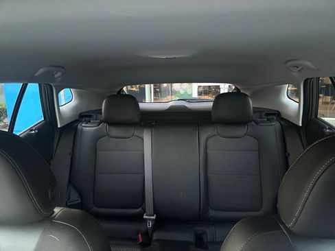 Used 2024 Chevrolet Trax LT w/ LT Convenience Package image 27