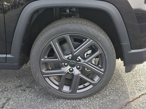 New 2026 Jeep Compass Limited image 8