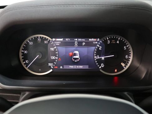 Used 2023 Land Rover Defender 90 S AWD/4WD image 32