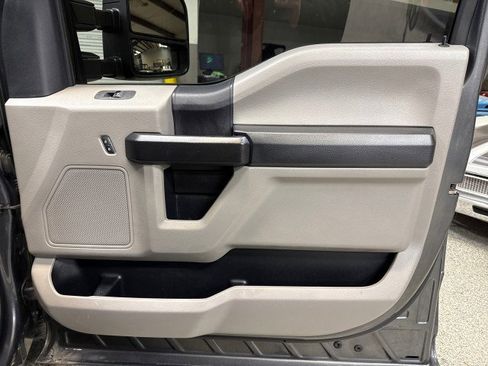 Used 2019 Ford F250 XL w/ STX Appearance Package image 62