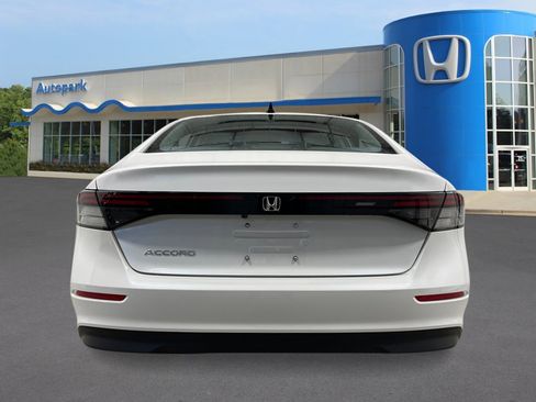New 2026 Honda Accord SE image 4