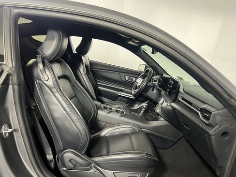 Used 2024 Ford Mustang Premium image 25