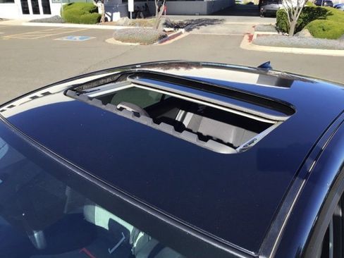 Used 2016 MAZDA MAZDA3 i Touring w/ Popular Equipment Package image 13