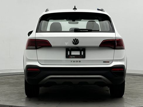 Used 2023 Volkswagen Taos S image 6