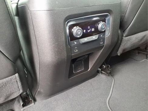 Used 2026 Chevrolet Tahoe Z71 w/ Comfort Package image 18