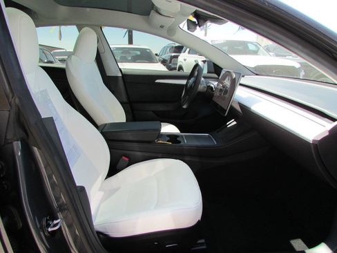 Used 2023 Tesla Model 3 Standard Range RWD image 17