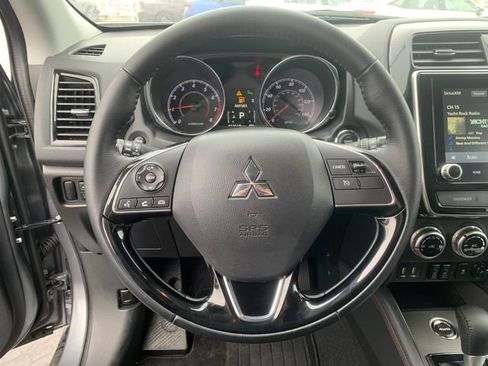 Used 2025 Mitsubishi Outlander Sport AWD image 25