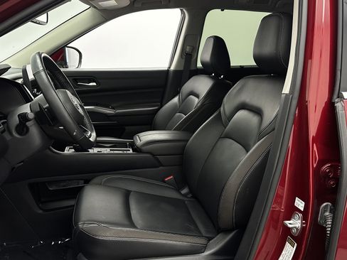 Used 2022 Nissan Pathfinder SL image 15