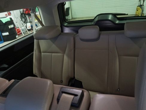 Used 2024 Ford Expedition Max XLT image 10