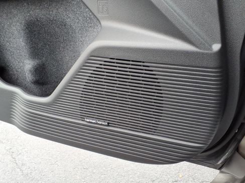 New 2026 Subaru Outback Limited image 21