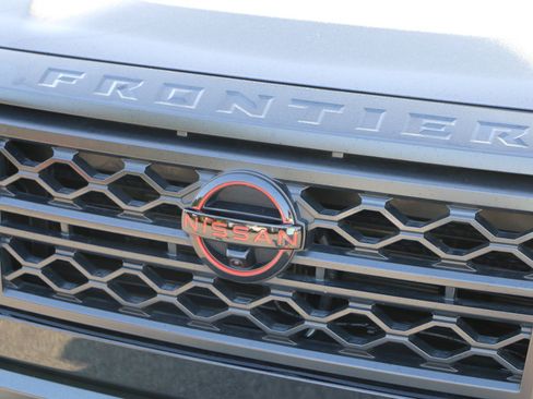 Used 2024 Nissan Frontier PRO-4X w/ Pro Convenience Package AWD/4WD image 12