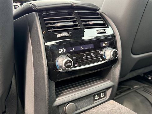 Used 2022 BMW M5 w/ Executive Package image 18