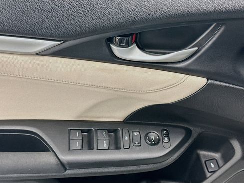 Used 2018 Honda Civic EX image 15