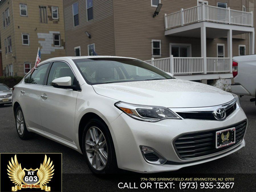 Used 2014 Toyota Avalon XLE Premium FWD image 3