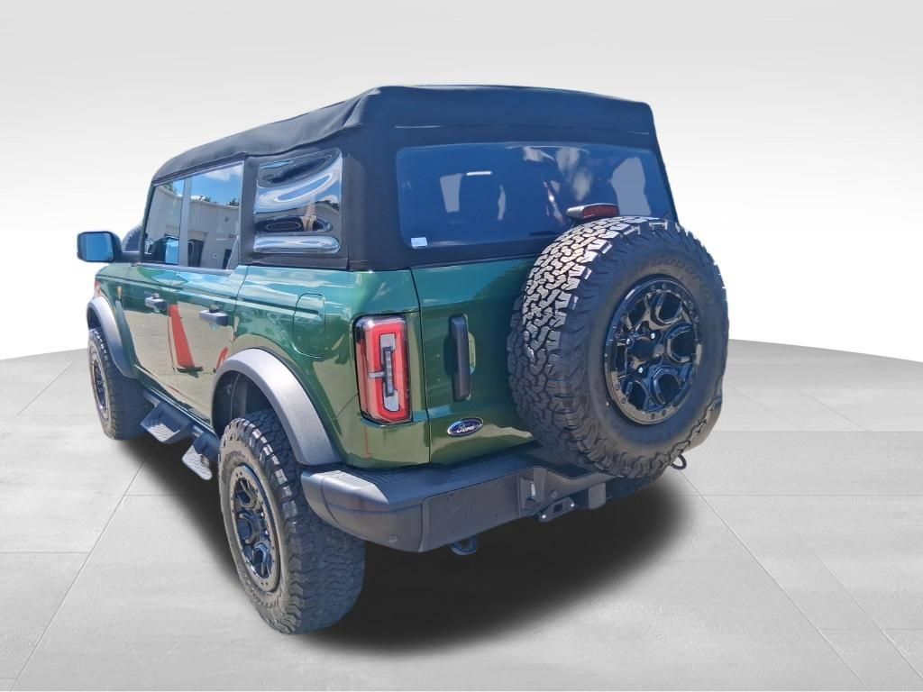 Used 2023 Ford Bronco Badlands AWD/4WD image 3