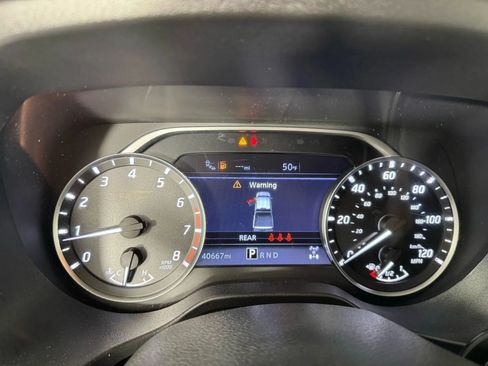 Used 2021 Nissan Titan SV w/ SV Convenience Package AWD/4WD image 14