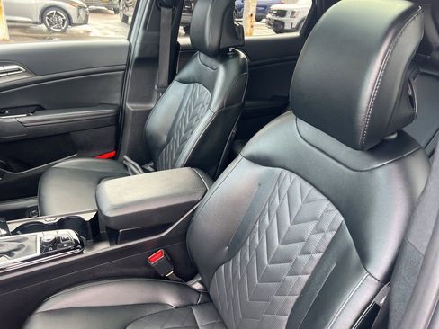 Certified 2024 Kia Sportage X-Line w/ X-Line Premium Package image 5