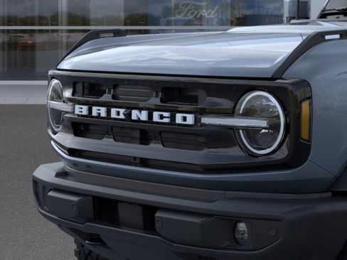 New 2025 Ford Bronco Outer Banks w/ Sasquatch Package AWD/4WD image 19