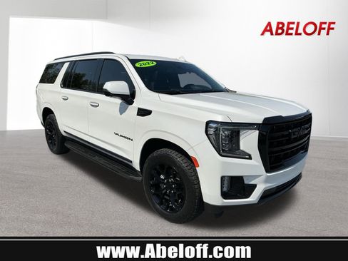Used 2022 GMC Yukon XL SLT w/ SLT Premium Package AWD/4WD image 1