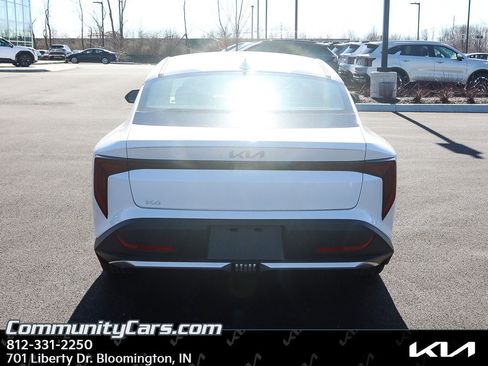 New 2026 Kia K4 EX image 4