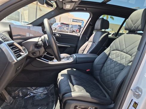 Used 2025 BMW X5 xDrive40i w/ Premium Package AWD/4WD image 17